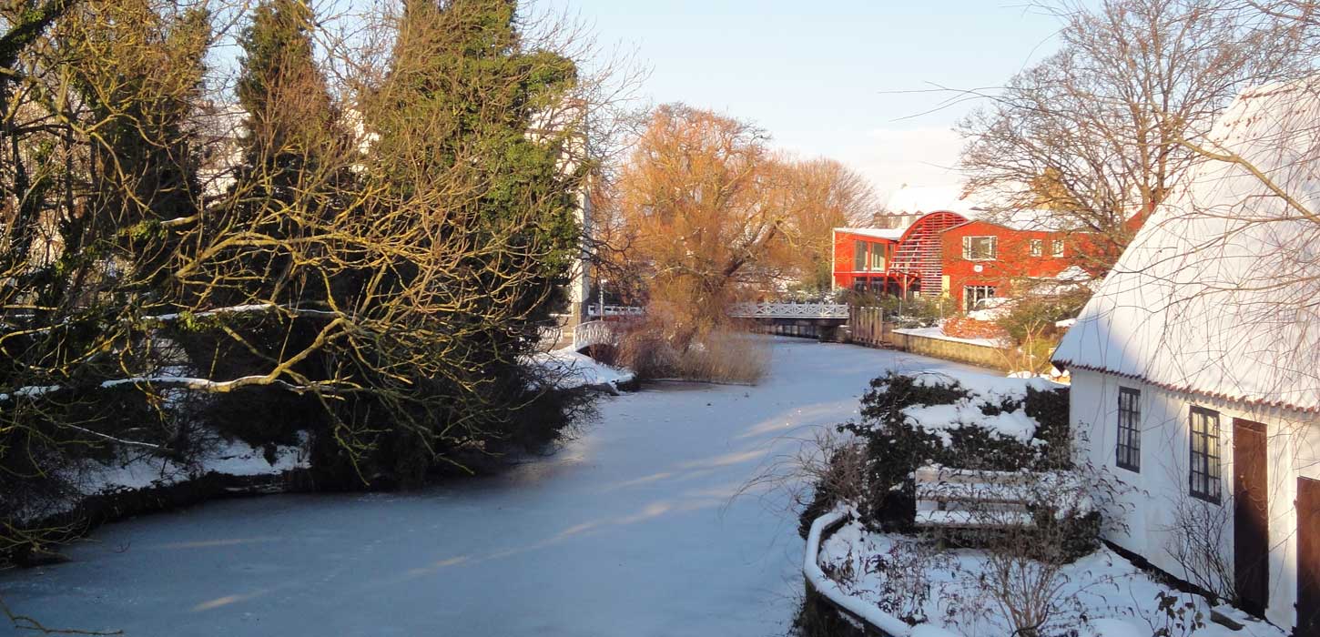 Vinter ved Køge Å